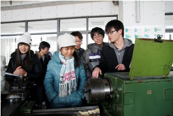 首页 学生工作 学工动态文/鄢正鹏 图/赵瑞晨本次联谊活动内容丰富